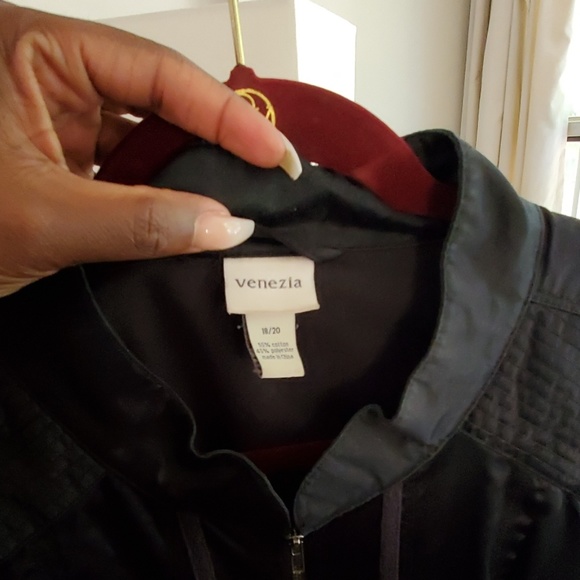 Jacket - Picture 4 of 4